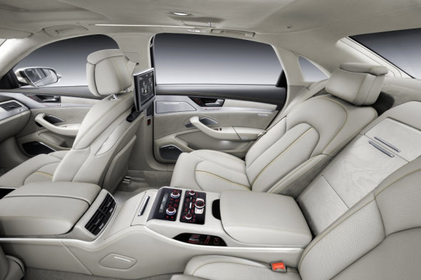 Audi A8 Largo interior