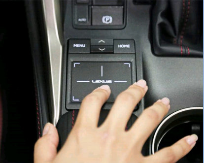 Lexus NX 2014 touch pad