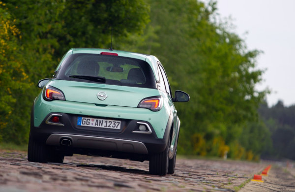 Opel Adam Rocks