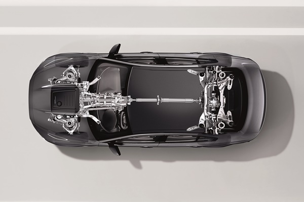 Jaguar XE 2016 1811-2
