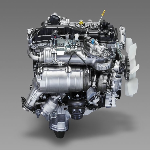 Toyota Land Cruiser 2015-motor 0110