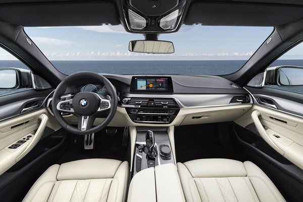 BMW M550iA xDrive 2017 3